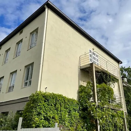 Tapanilan Huoneistot * Lahti